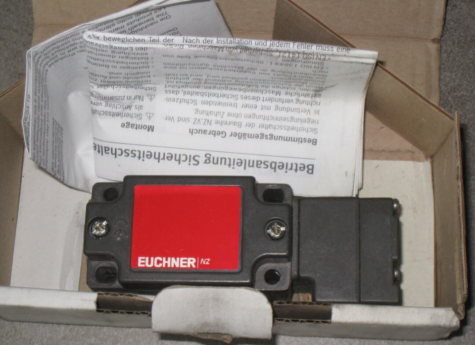 EUCHNER Sicherheitsschalter Typ NZ1VZ528EM, Safety Switch Nr. 090671
