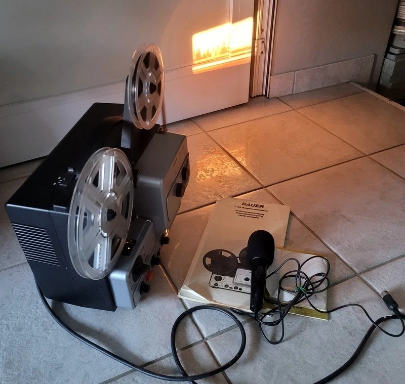 Achetez projecteur super 8 a rénover, annonce vente à Bizanos (64