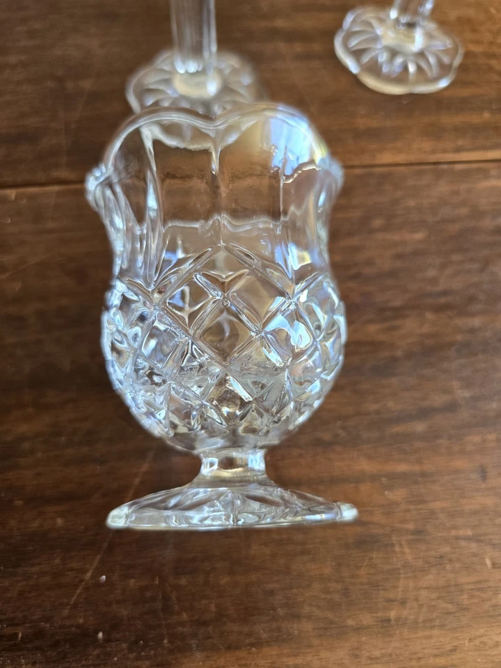 Juego de 3 candelabros votivos transparentes con patas de vidrio con forma de tulipán interiores para interiores de hogar Foto 3 de 4