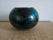 vase boule signé Jean Noel Bouillet en verre /laque bleu nuit et or.pièce unique