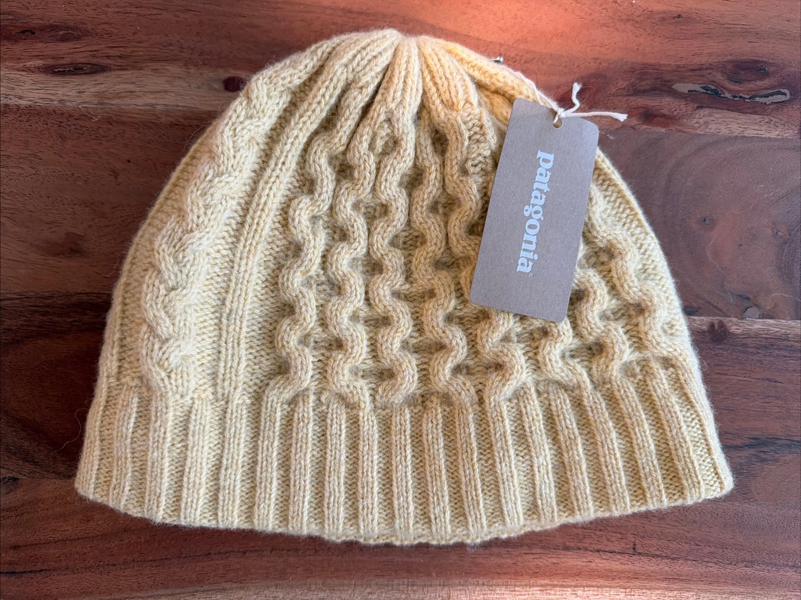 NWT Patagonia Yellow Cable Knit Wool Blend Fleece Lined Beanie Hat