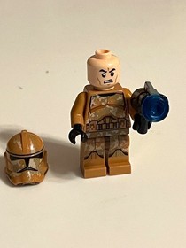 Lego Star Wars Clone Trooper Geonosis Minifigure w/ Blaster SW0606 / 75089