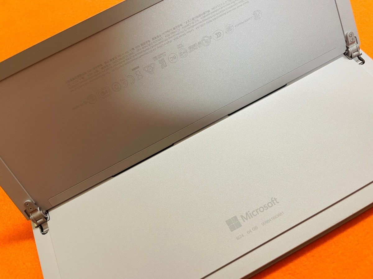 Microsoft Surface Go 1824 64GB 4GB Win11 Pro Tablet PC from Japan