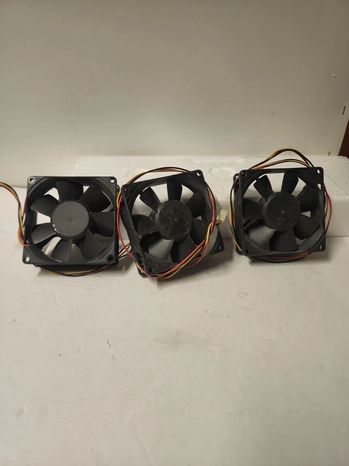 Lot Of 3x SUNON KD1208PTB1 80*80*25MM DC12V 1.8W 8CM 3Pin Cooling Fan 👍 - Image 4 of 4