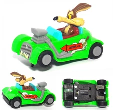 2019 Micro Scalextric HO Slot Car 9V Wile E. Coyote Runs 'OK' at15V Looney Tunes