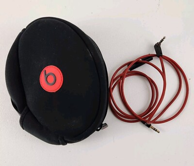 Black/Red Pouch for Beats  Solo 1,2, & 3 Headphones. Soft Case w Inside Pocket