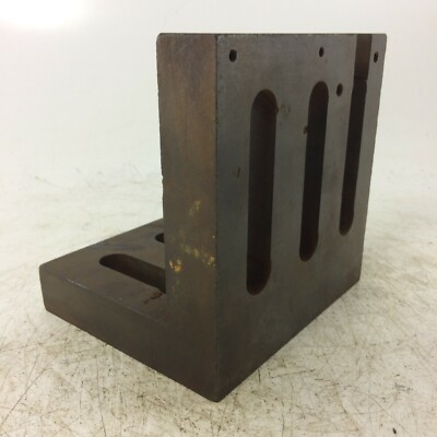 90 Grad Schwerlast geschlitzte Winkelplatte 6'' x 6'' x 5 1/4'' x 1 1/8'' dick