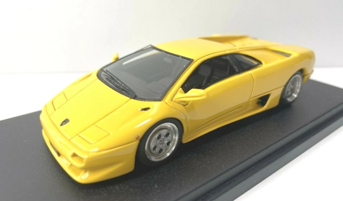 1/43 MR Collection Lamborghini Diablo VT Yellow 1993 Model Car