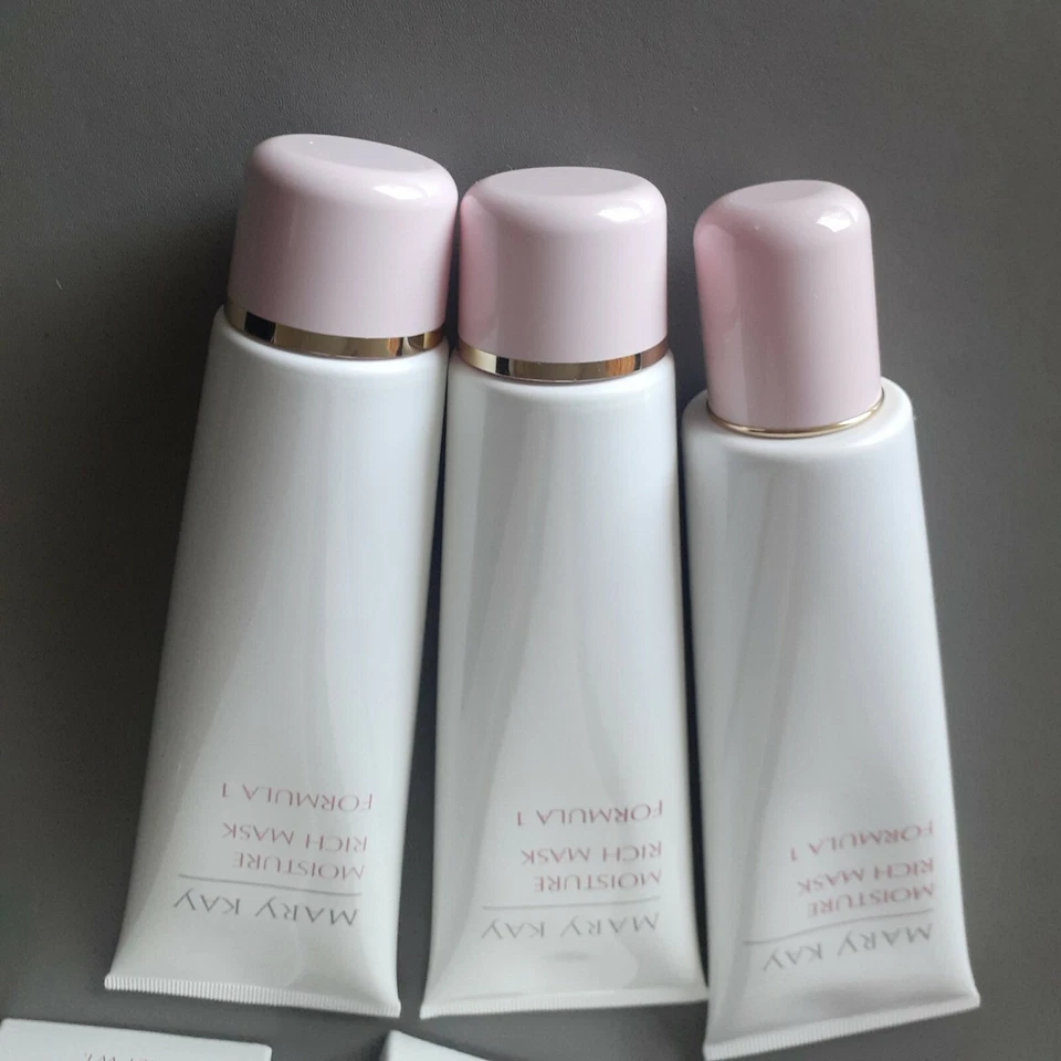 NUEVO en CAJA ~ Mary Kay ~ Máscara rica en humedad ~ Fórmula 1 ~ #1061 ~ Descontinuado ~ 3 DISPONIBLES Foto 4 de 4