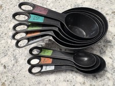 LOT 6 Nesting Farberware Colourworks Plastic ...