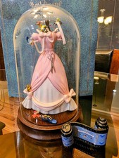 WDCC Cinderella  Glass Dome  2840/5000 with opening title