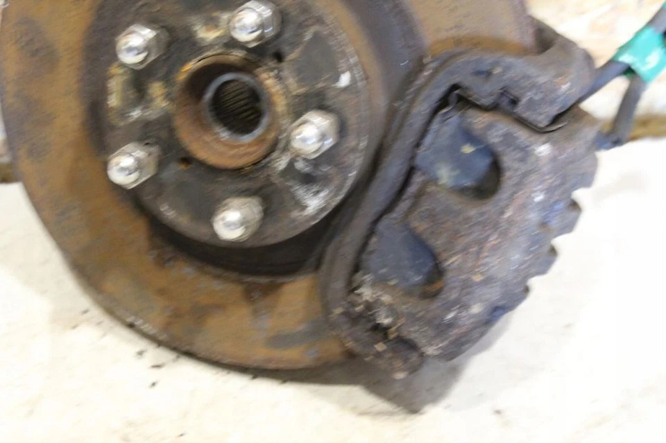 Subaru Forester SG 2003 Achsschenkel vorne SG DRX9174 - Bild 3 von 4