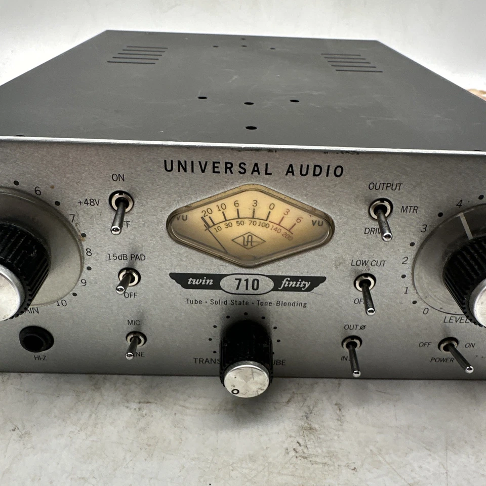 Universal Audio 710 Twin-Finity Mic Preamp | Tube/Solid-State Tone Blend | - Image 3 of 4