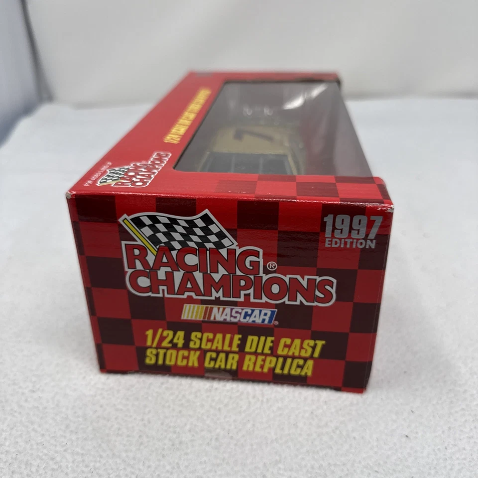 Geoff Bodine Die Cast 1997 Racing Champions #7 QVC Gold Rush escala 1/24 NASCAR Foto 4 de 4
