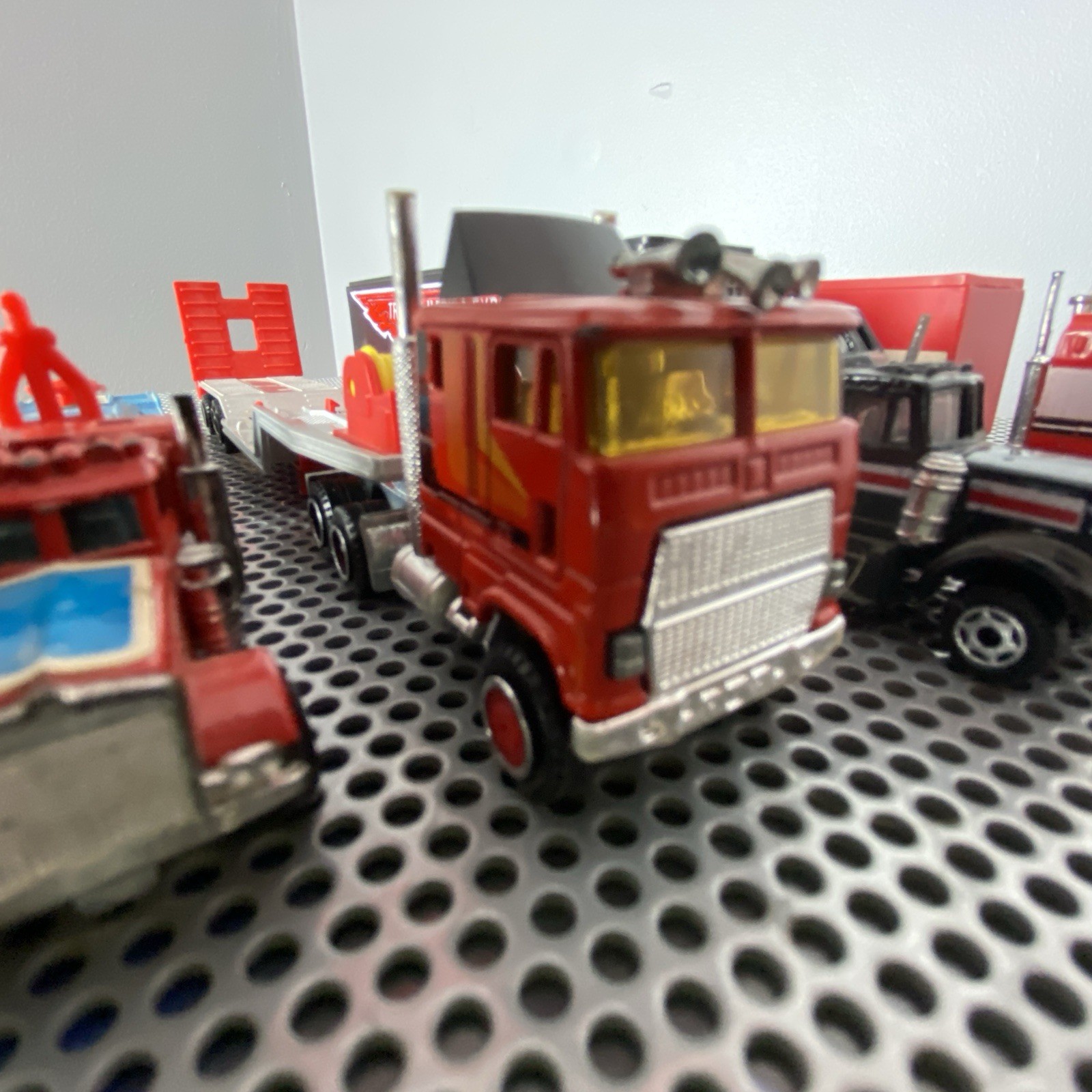 Picture 5 of 24