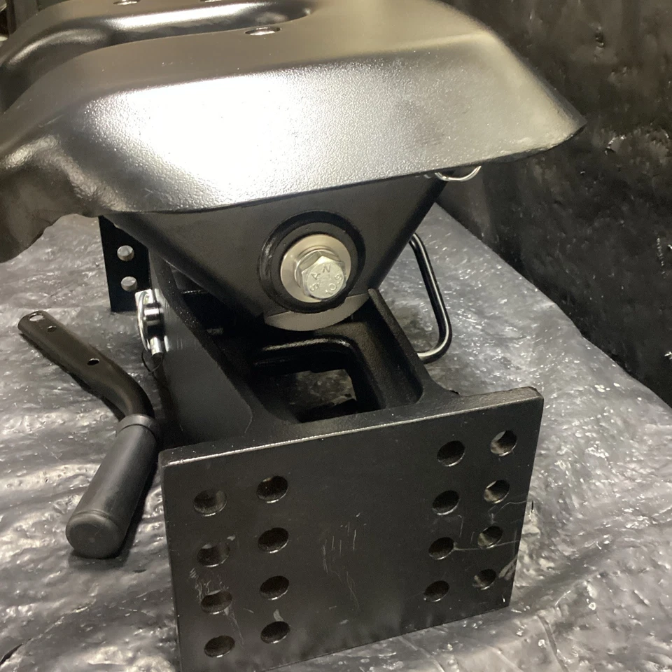 13-22 道奇 Ram 2500 3500 30,000 磅 5 第五轮挂接套件 Mopar 原始设备制造商 全新 — 第 4/4 张图片