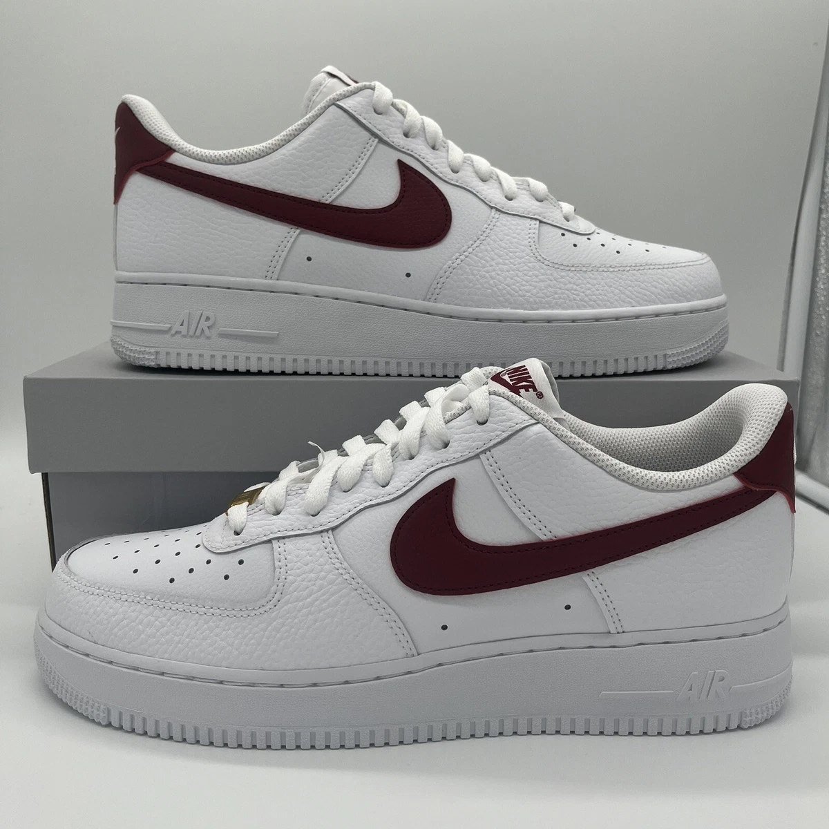 Nike air force hotsell 1 white team red