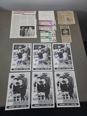 Detroit Red Wings NHL Booster Gordie Howe News Clips Vipers Stubs Player Photos