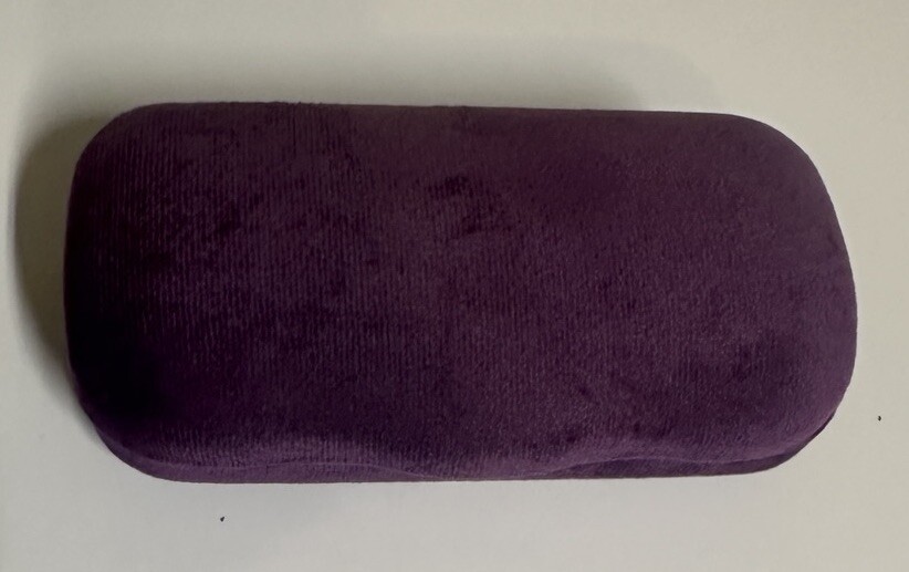NEW GUCCI PURPLE LARGE CASE AUTHENTIC EYEGLASSES SUNGLASSES CASE W/CLOTH