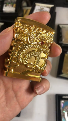 zippo Ｌ＆M タバコメーカー　赤フィルター10k GOLD Gold Jacket Japanese Dragon Red Ruby Zippo Lighter - US Shipping