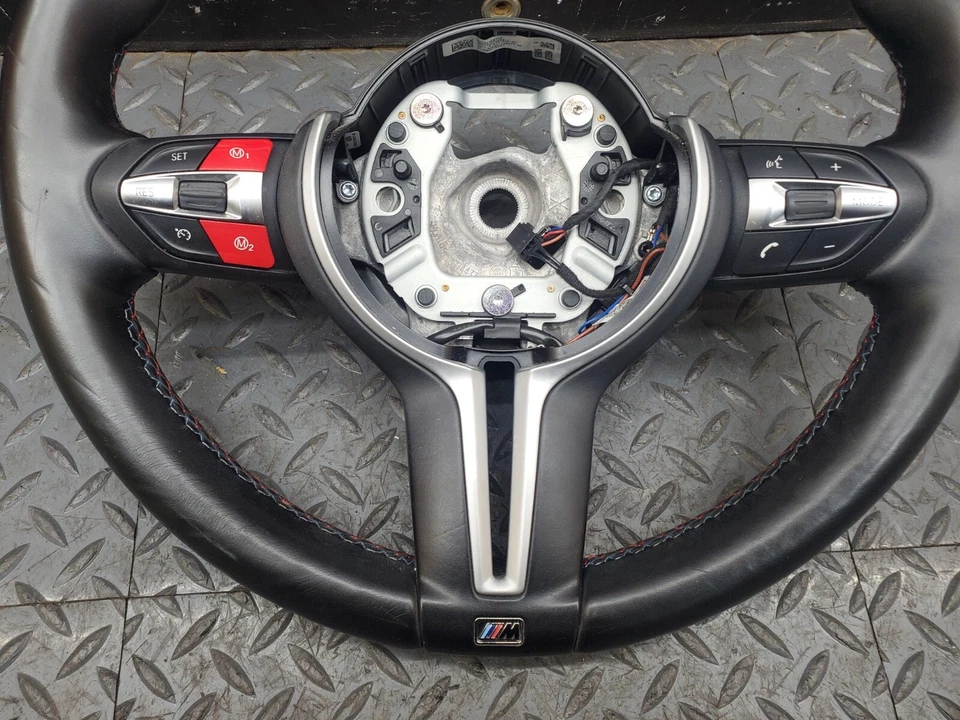 BMW M3 2016-2020 competición manual cuero volante 7848638-02 #71 Foto 3 de 4