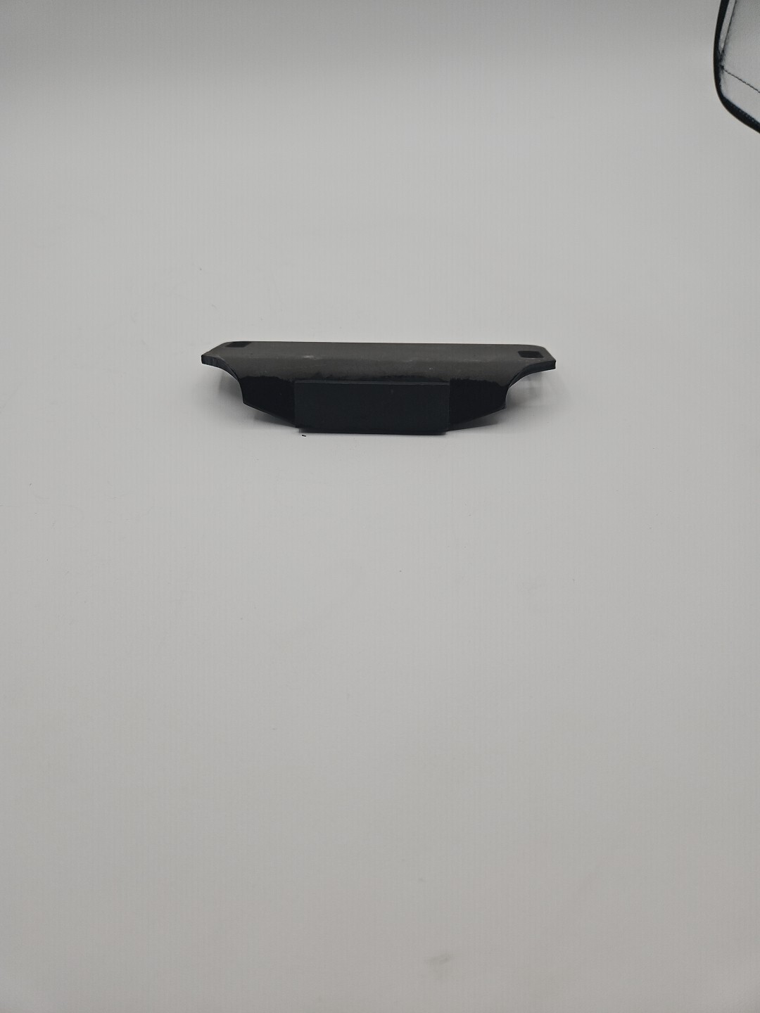 BENTLEY &R.R FORWARD STOP PLATE (Front engine mount - Series 1 models) (UR14171)