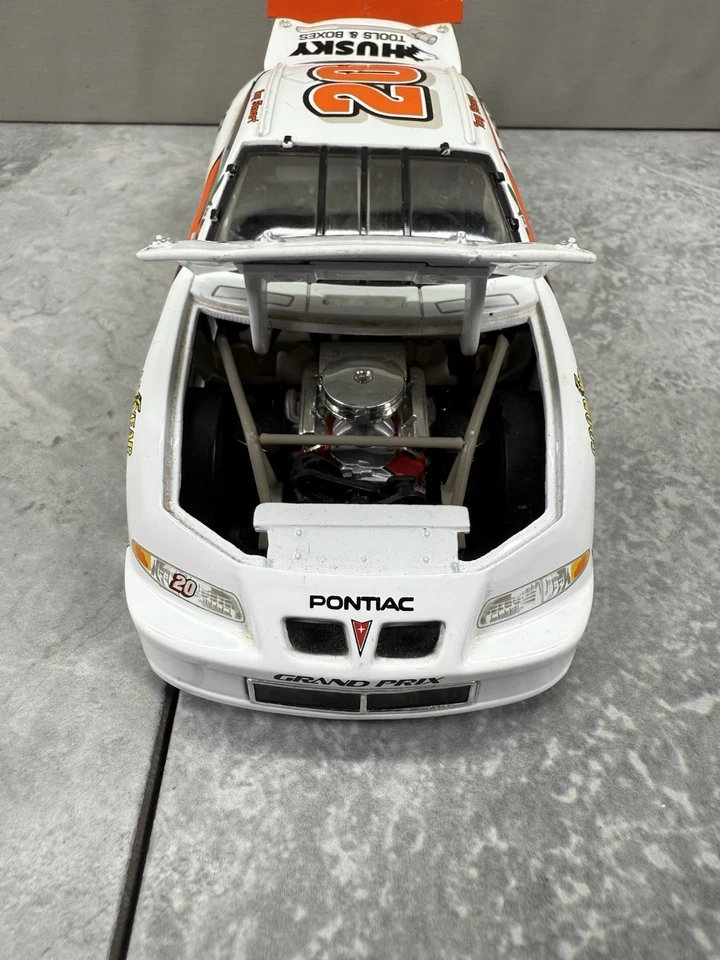 TONY STEWART 1999 HOME DEPOT HABITAT FOR HUMANITY PONTIAC 1/24 LIMITED EDITION - Image 3 of 4