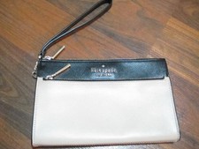 NWOT KATE SPADE NEW YORK BEIGE  BLACK GENUINE SAFFIANO LEATHER WRISTLET
