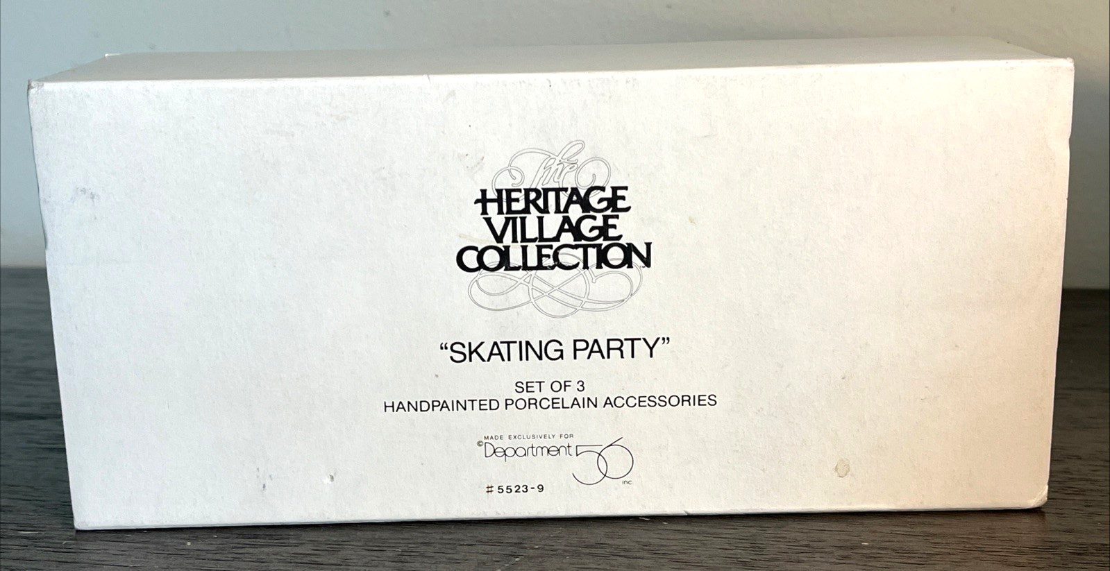 Dept 56 Heritage Village Collection "SKATING PARTY" 5523-9 Set Of 3 In Box