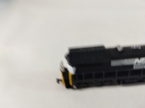 Bachmann Spectrum N Scale GE Dash 8-40C Norfolk Southern 8668 - Picture 9 of 17