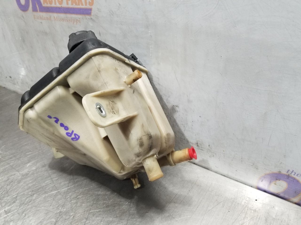 22 2022 MASERATI LEVANTE 3.8L COOLANT RESERVOIR 
