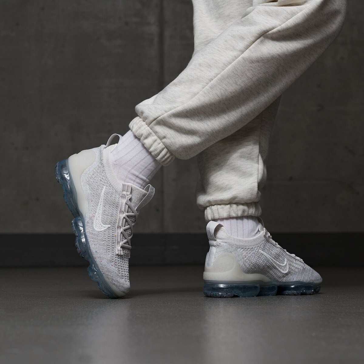 vapormax flyknit platinum white