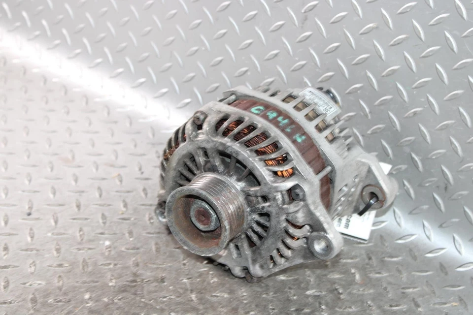 Conjunto de alternador de carga generador de motor de 3,7 L 10-20 370z OEM de fábrica Foto 2 de 4