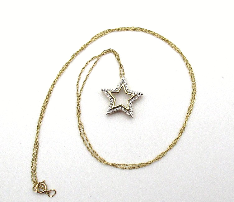 Kay Jewelers 10K Yellow Gold 40 Diamond Star Pendant Necklace in Box 18" [N132]