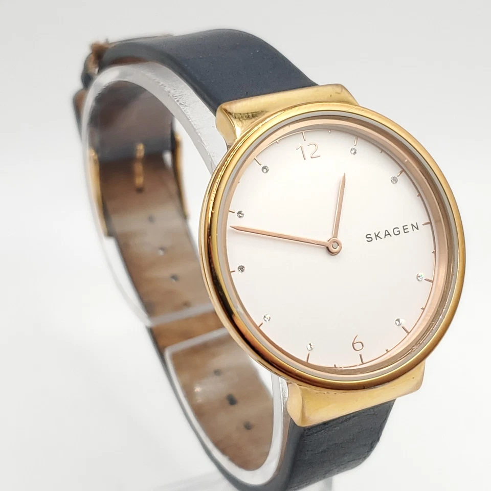 Reloj Skagen Ancher Batería Nueva Tono Dorado 34mm Banda Negra SKW2608  Foto 2 de 4