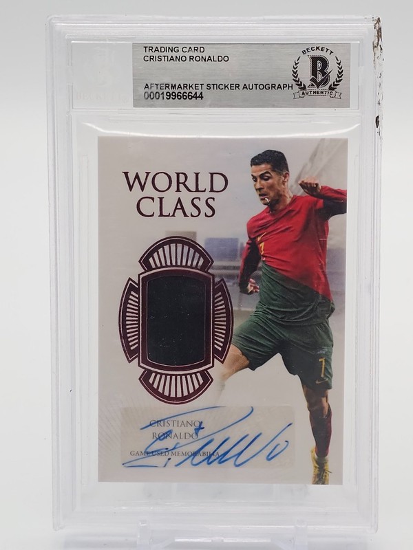 CRISTIANO RONALDO 2022-23 FUTERA UNIQUE WORLD CLASS AUTO PATCH /5 BGS Q5220
