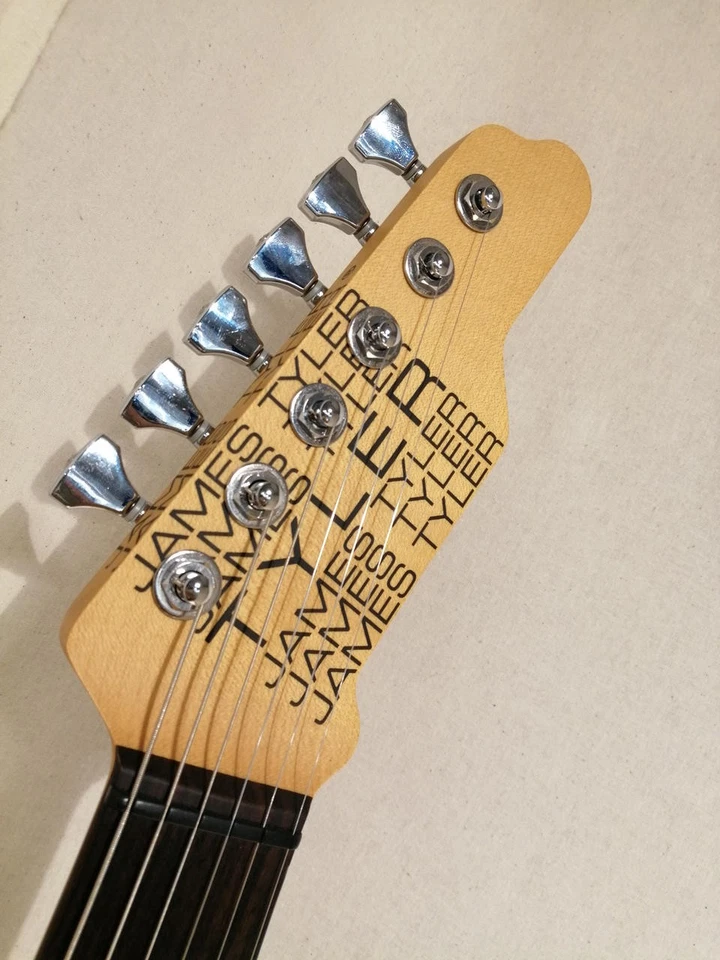 JAMES TYLER JAPÓN TYLERBASTAR SONIC AZUL Usado Gutiar Eléctrico Foto 2 de 4