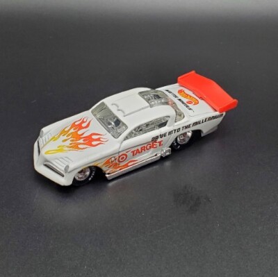 1999 Hot Wheels Target Promotional Diecast Car White Flames Real Riders E