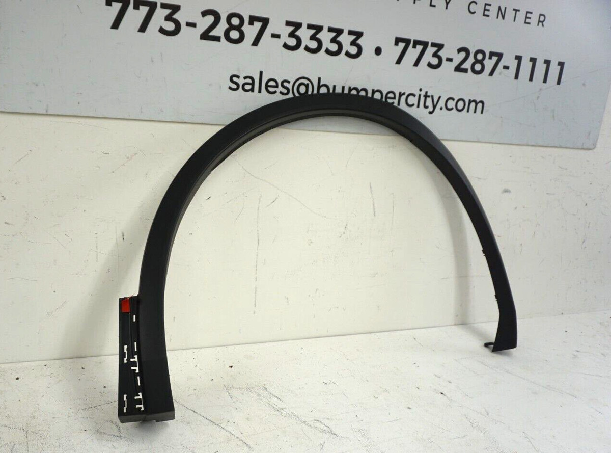 OEM 2018-2021 Volkswagen Tiguan Front Right Arch Wheel Molding  
