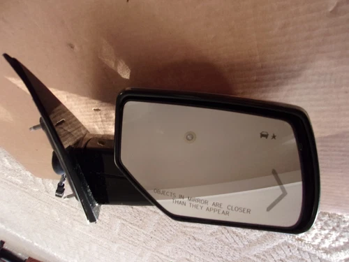 2018 2019 2020 GMC YUKON CHEVY TAHOE RIGHT MIRROR BLIND SPOT OEM MINT