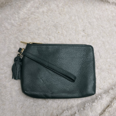 Talbots Forest Green Pebbled LeatherZippered Wristlet