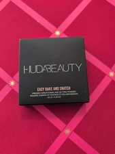 Huda Beauty Easy Bake and Snatch Brightening Pressed Powder 8.5g POUND CAKE New