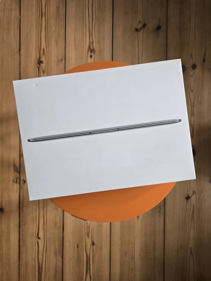 Apple MacBook Retina 12" 1.3GHz 8GB 512GB SSD A1534 2017 Space Gray