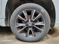 Skoda Yeti 5L 17" Alloy Wheel & Tyre 225 50 R17 2013 - 2017 5L0601025F