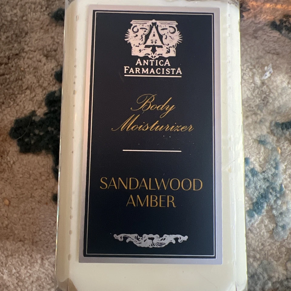 Antica Farmacista - Crema hidratante corporal ámbar sándalo 10 oz Foto 2 de 3