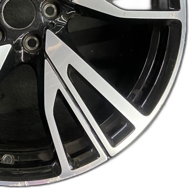 BMW i8 2014-2017 Front Right Wheel Black P/N 56086201