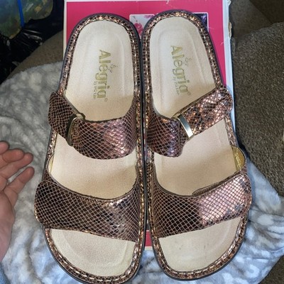 Karmen style from Alegria bya metallic copper snakeskin-embossed leather finish.