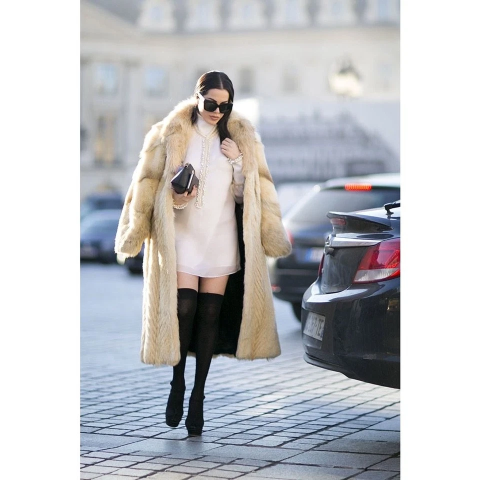 Abrigo de piel largo plateado ártico saga vintage M/L | Drama editorial de invierno Foto 3 de 4