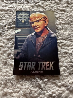 Dave & Buster's Star Trek Non Foil Aliens Ferengi Coin Pusher Game Card