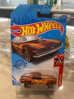 2020 Hot Wheels 231 Hw Flammen 4/3M67 Camaro Brown W / Gold MC5 Speichenfelgen